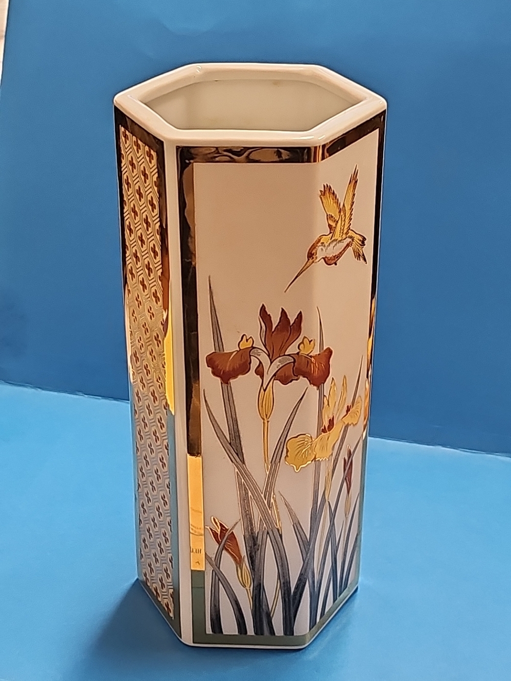 Brocade Japan 8" Hexagonal Porcelain Vase Floral Hummingbird Design Gold Accent